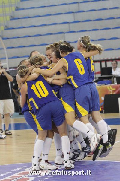 110924 basket 243_tn.jpg